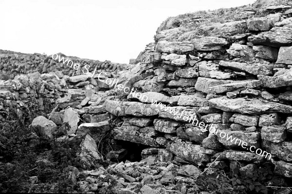 THE SEVEN CHURCHES (B) TEAMPUL A PHUILL  DUN ONAGHT  CROSS FRAGMENTS ARRANGED BY MISS STOKES  CLOGHAUN NA CARRAIGHE  CORNAU NEAR KILRONAN